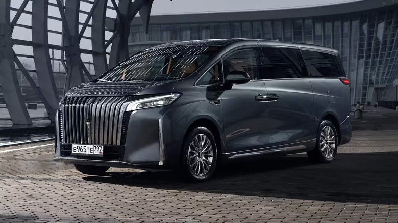 Китайский аналог Toyota Alphard подорожал в России: премиальный полноприводный минивэн Wey 80 прибавил 200 тысяч рублей