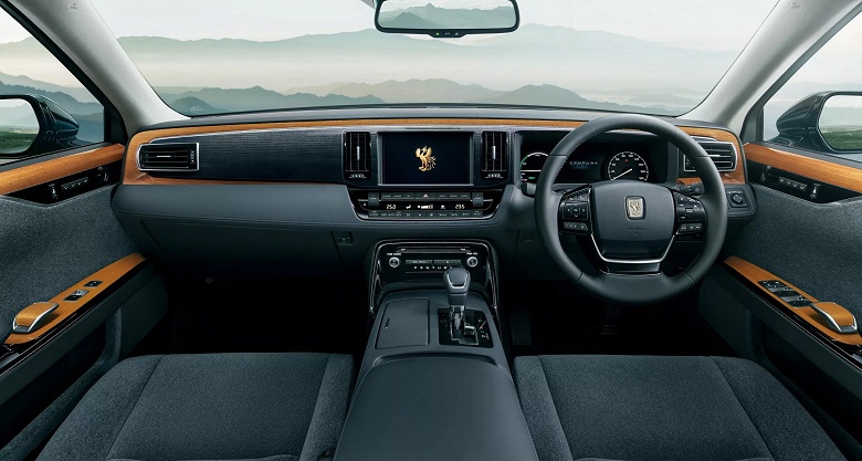 Японский ответ Rolls-Royce: представлен обновленный Toyota Century &mdash; флагманский седан стал безопаснее и дороже на 20 тыс. долларов
