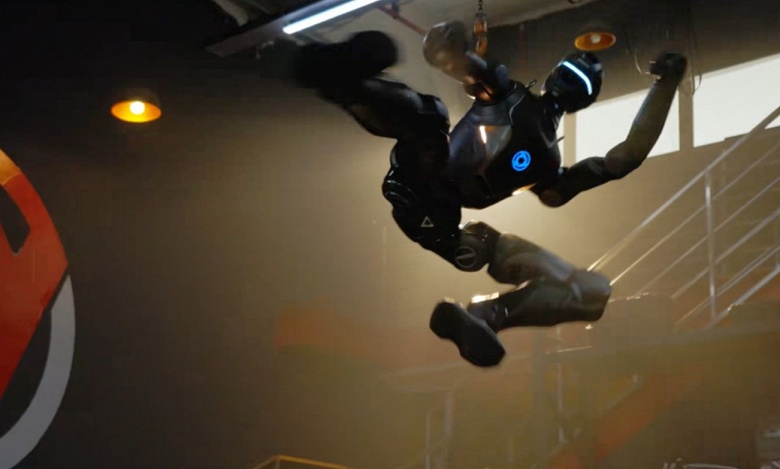 Робот-каратист T800 получил 29 степеней свободы и быстросъемный аккумулятор