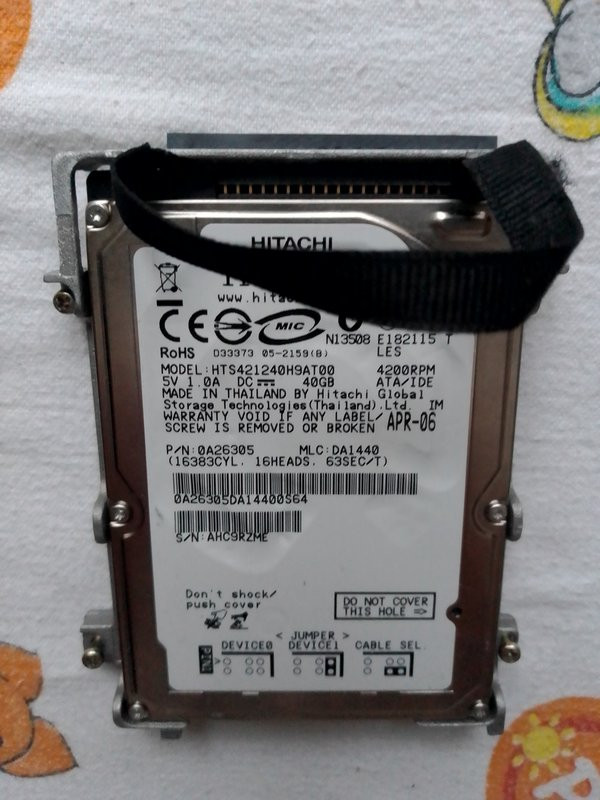 HP OmniBook XE3 GC: HDD со своим держателем