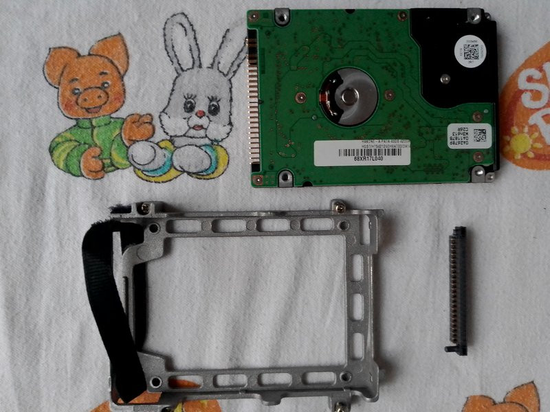 HP OmniBook XE3 GC: HDD со своим переходником