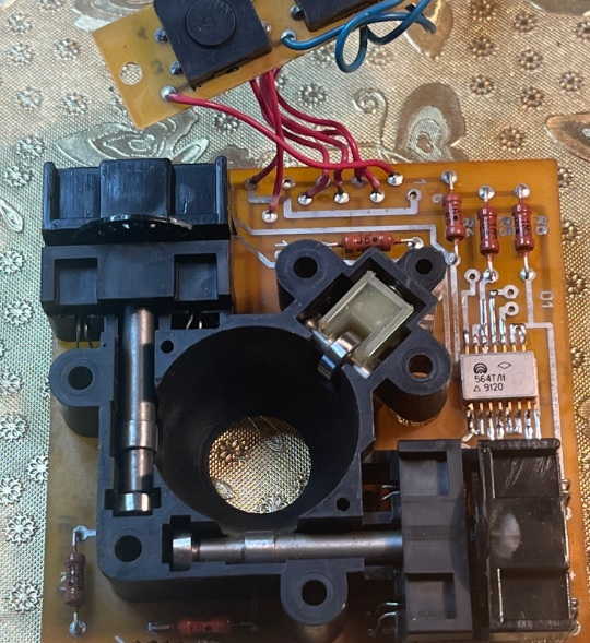 Мышь, на которую можно наступить: разбор ЕС 1845.А000 с защитой от ПЭМИН - 16