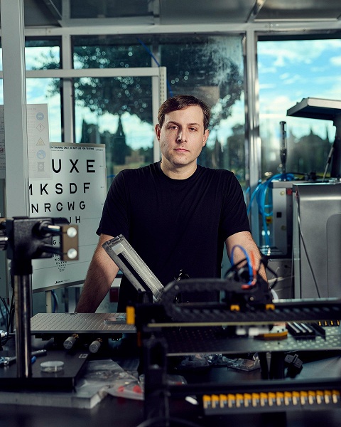 Бывший партнёр Илона Маска берётся за слепоту: Science Corp. готовит зрение по подписке за 200 тысяч долларов