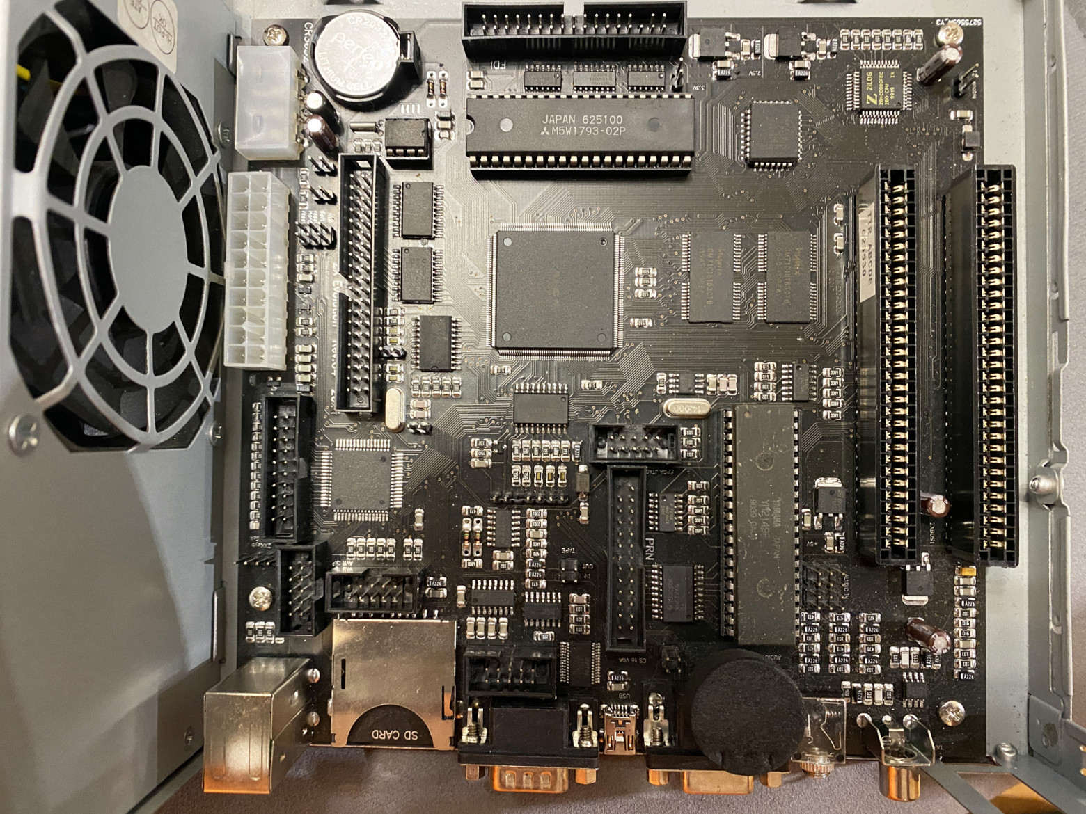 Внешний вид платы ZX Evolution