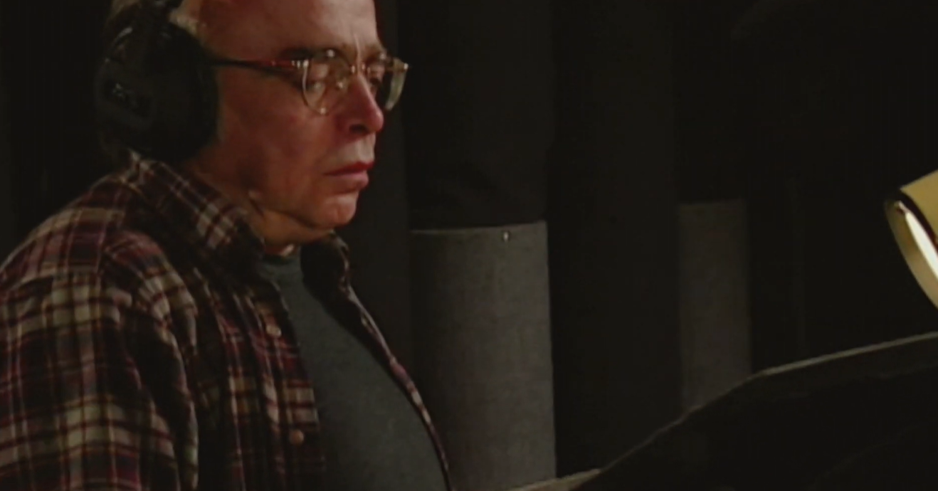 Том Брэйдвуд во время озвучки игры