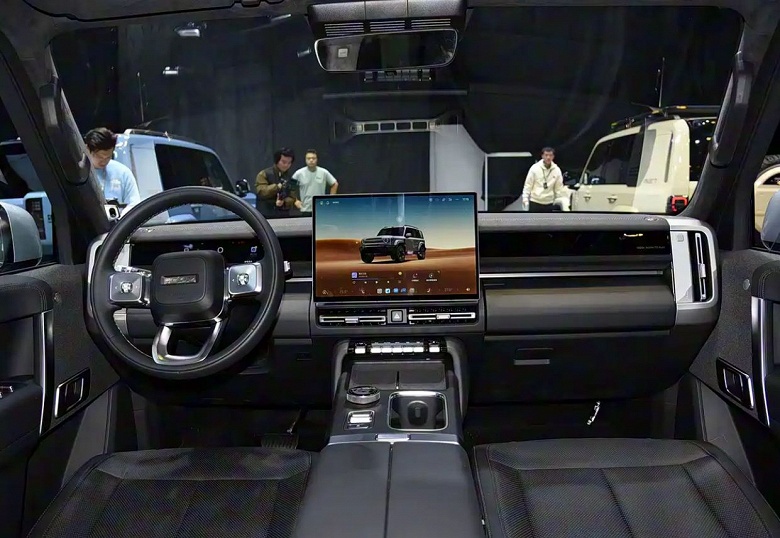 5-метровый внедорожник с полным приводом, 456 л.с. и запасом хода более 1200 км &mdash; около 4,5 млн рублей. Названа предварительная стоимость iCaur V27 от Chery в России