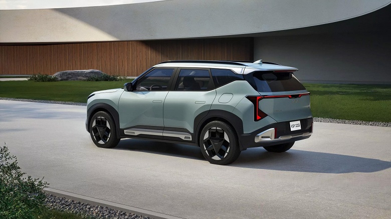 Это уже почти Sportage. Представлен новый Kia Seltos &mdash; он стал больше, получил полный привод и гибридную силовую установку