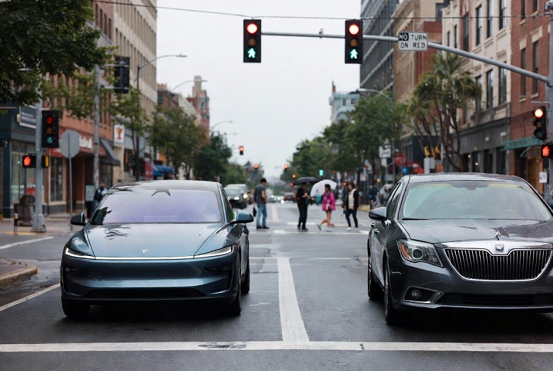 Электромобили оказались не опаснее для пешеходов, чем бензиновые - 1 Электромобили оказались не опаснее для пешеходов, чем бензиновые