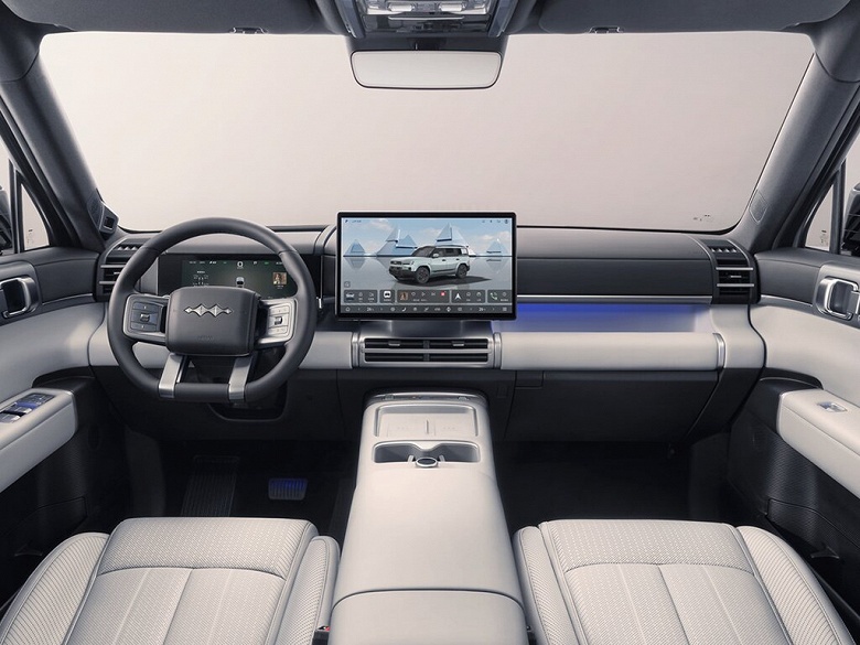 Салон премиум-класса, гибридная система на 490 л.с., полный привод &mdash; 5,78 млн рублей. В России стартовали продажи &laquo;китайского Defender&raquo; &mdash; BYD Leopard Titanium 7