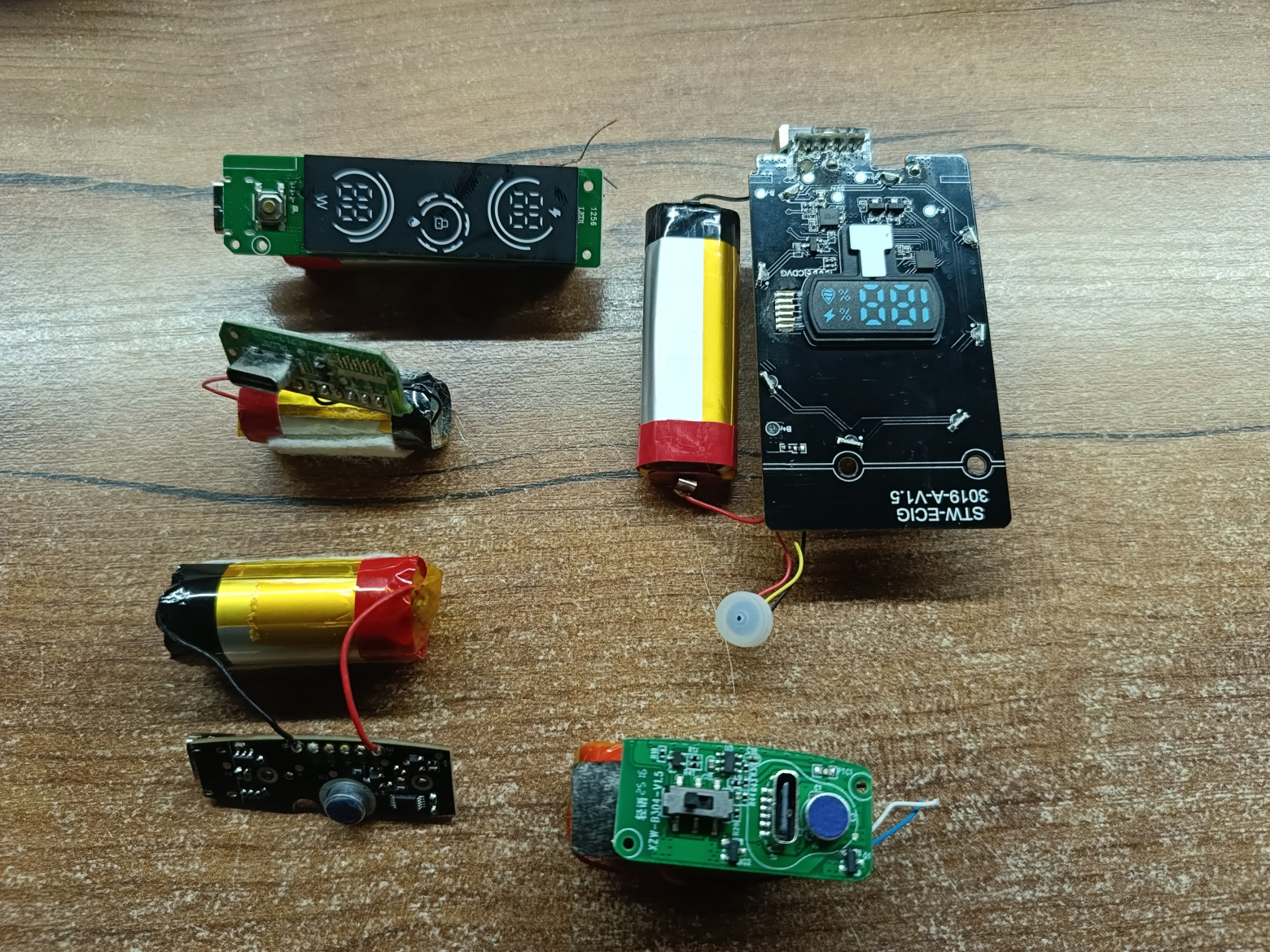 Варианты внутренностей БТ+BMS вейпа