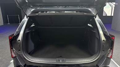 Совершенно новый Kia Seltos показали на живых фото: матовый черный цвет, три 1,5-литровых мотора и 6-ступенчатый «автомат» - 5 Совершенно новый Kia Seltos показали на живых фото: матовый черный цвет, три 1,5-литровых мотора и 6-ступенчатый «автомат»