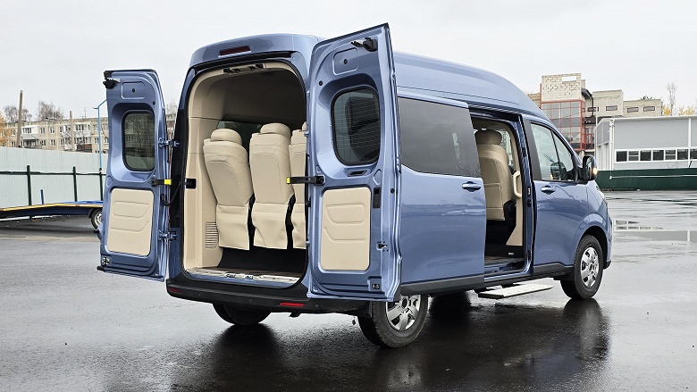 В России начнут выпускать клон Iveco Fidato: производство микроавтобуса Kapitan с 9-ступенчатым «автоматом» наладят в Нижнем Новгороде - 2 В России начнут выпускать клон Iveco Fidato: производство микроавтобуса Kapitan с 9-ступенчатым «автоматом» наладят в Нижнем Новгороде