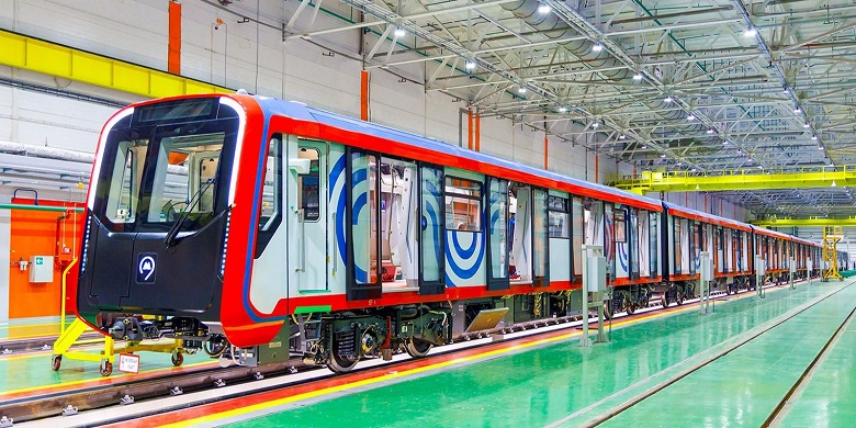 Один из самых технологичных метровагонов в мире, по словам мэра Москвы. Состав &laquo;Москва-2026&raquo; вышел на Замоскворецкую линию