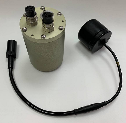 Маяк-ответчик Zima2RK: нормобарический корпус с электроникой и гидроакустическая антенна