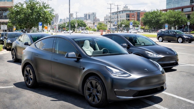 Роботакси без «страховки»: после заявления Илона Маска акции Tesla взлетели к годовому максимуму - 1 Роботакси без «страховки»: после заявления Илона Маска акции Tesla взлетели к годовому максимуму