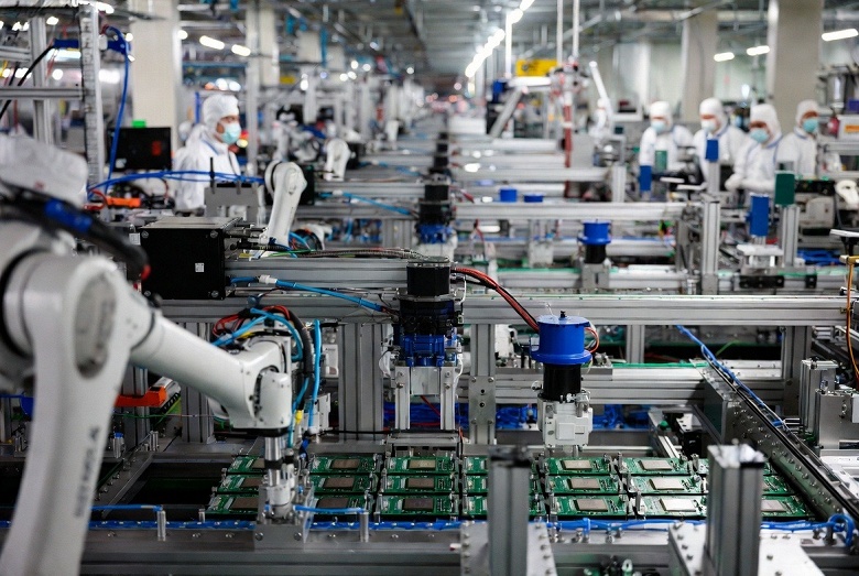 Акции китайского производителя чипов MetaX взлетели на 755% в первый день торгов - 1 Акции китайского производителя чипов MetaX взлетели на 755% в первый день торгов