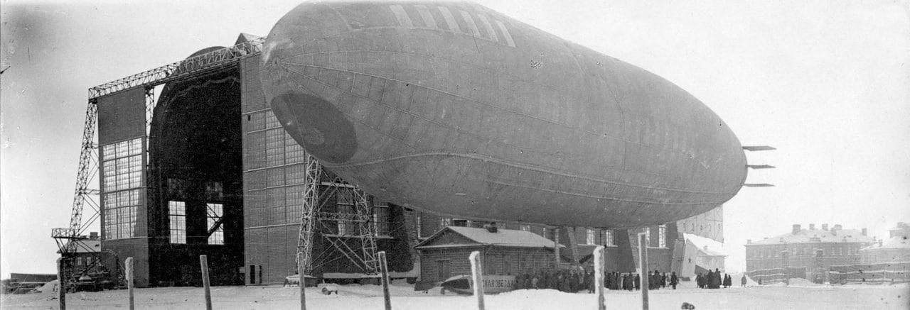 «Астра», уже переименованная в «Красную Звезду», у эллинга в Сализи (1921 год)