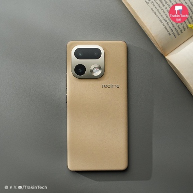 Довольно необычный задник. Realme 16 Pro+ предстал во всей красе на качественных живых фотографиях - 3 Довольно необычный задник. Realme 16 Pro+ предстал во всей красе на качественных живых фотографиях