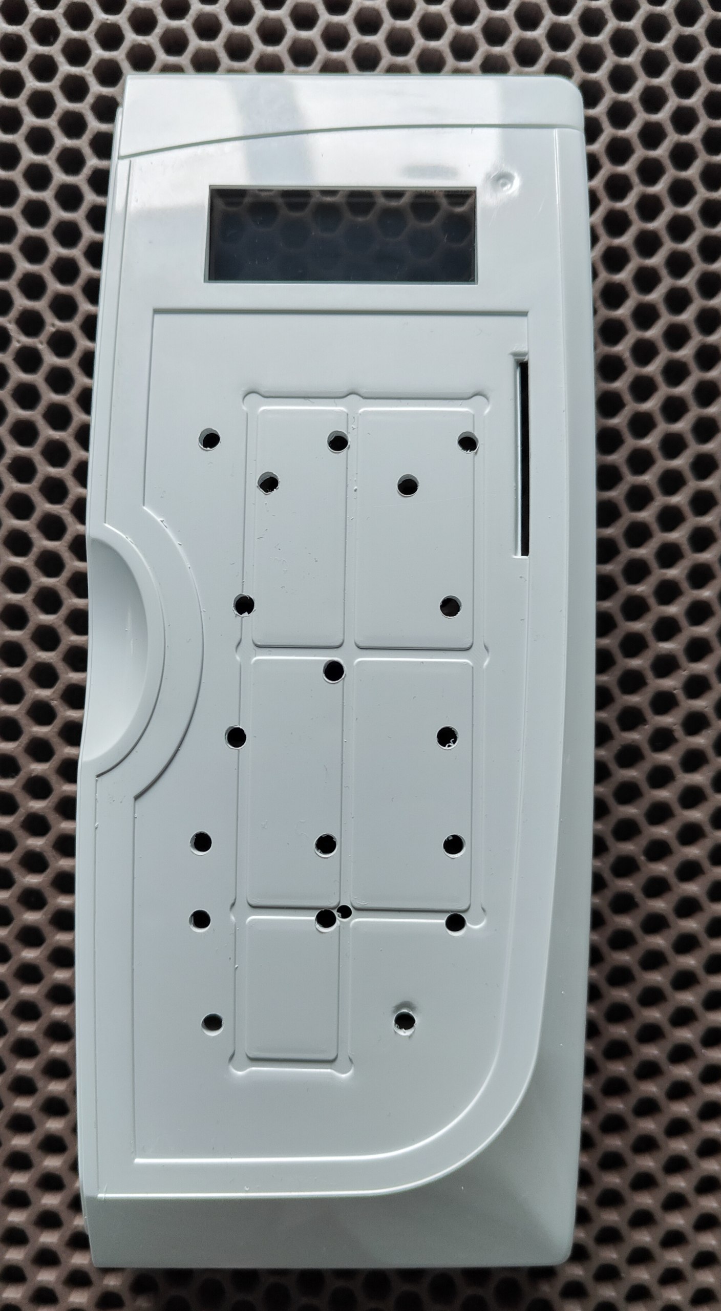 Подготовка корпуса к установке механических кнопок