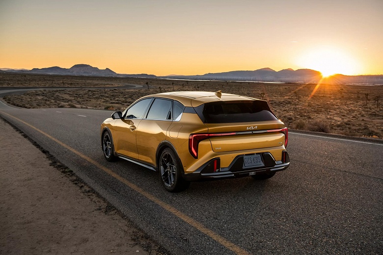 190 л.с. и 8-ступенчатый &laquo;автомат&raquo; &mdash; за 28,8 тыс. долларов. В США стартовали продажи совершенно нового Kia K4 Hatch &mdash; он оказался дешевле Honda Civic и Mazda 3