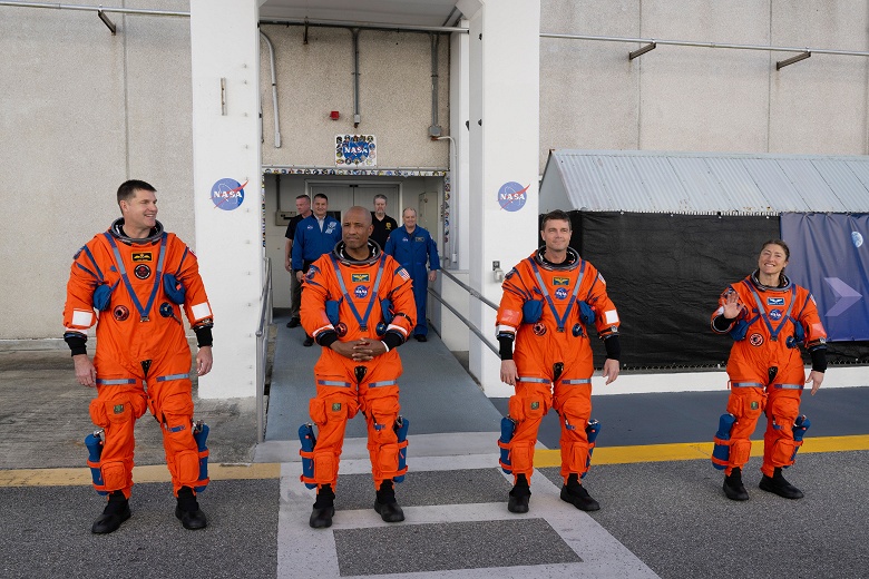 Экипаж лунной миссии Artemis 2 отработал обратный отсчёт