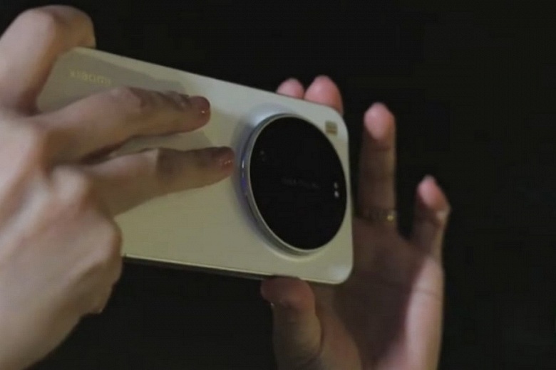 Первая в мире 200-мегапиксельная камера Leica, ещё три камеры по 50 Мп, огромный аккумулятор и плоский экран вместо изогнутого. Фотофлагман Xiaomi 17 Ultra впервые показали вживую - 1 Первая в мире 200-мегапиксельная камера Leica, ещё три камеры по 50 Мп, огромный аккумулятор и плоский экран вместо изогнутого. Фотофлагман Xiaomi 17 Ultra впервые показали вживую