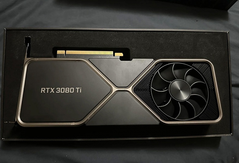 Пользователь покупал обычные GeForce RTX 3080 Ti, а купил редкие GeForce RTX 3080 Ti с 20 ГБ памяти — это инженерные образцы - 1 Пользователь покупал обычные GeForce RTX 3080 Ti, а купил редкие GeForce RTX 3080 Ti с 20 ГБ памяти — это инженерные образцы