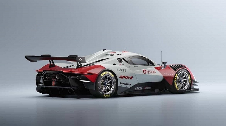 800 л.с. и 380 км/ч. Российский суперкар Rossa показали на живых фото