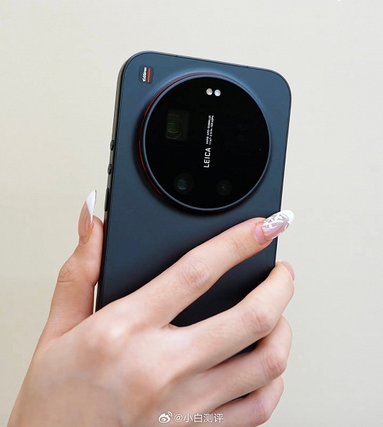 Xiaomi 17 Ultra во всех цветах на качественных снимках. Новинка предложит не только зелёный с блёстками, но и пурпурный цвета