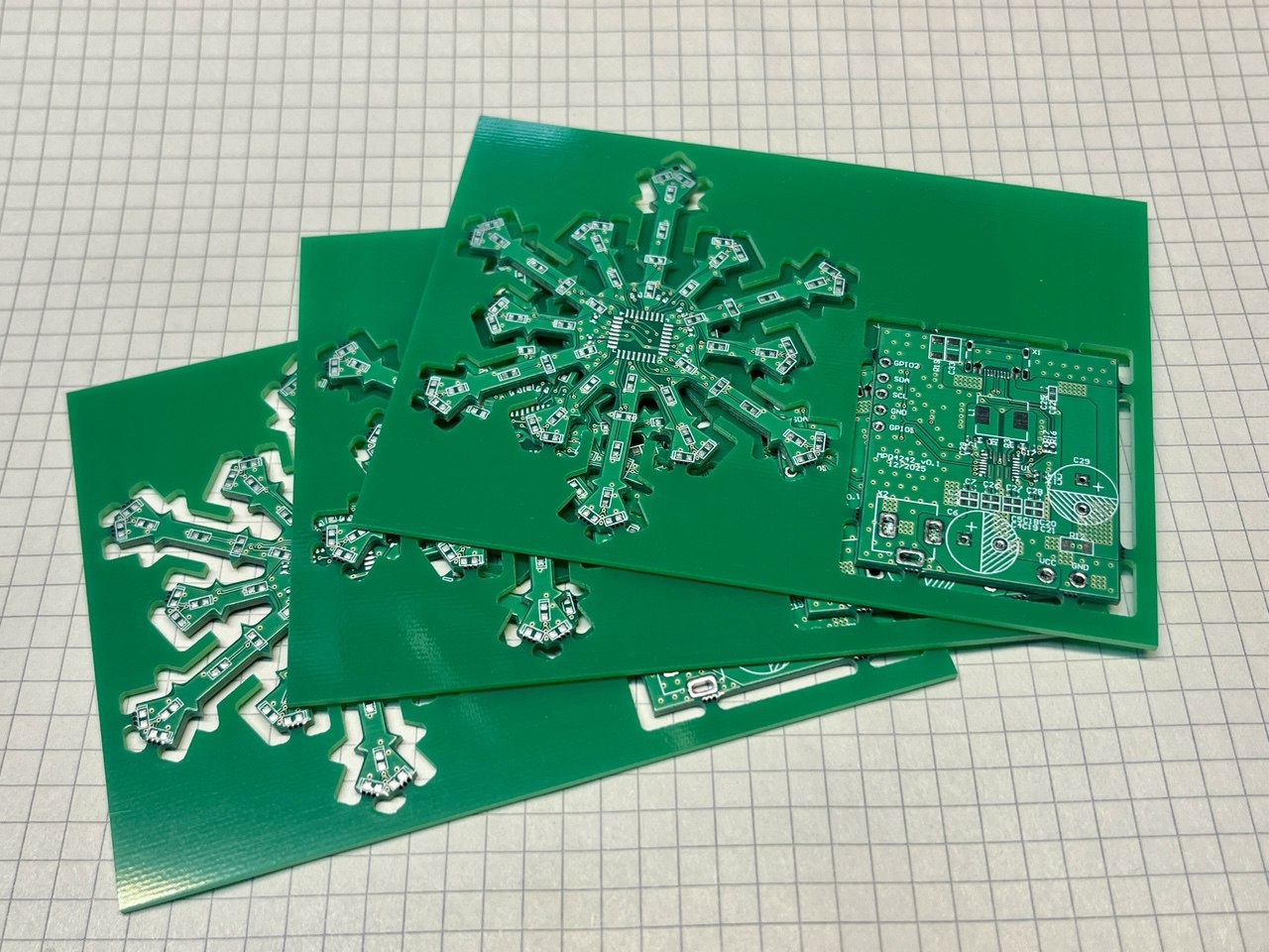 Рис.7. Печатные платы.