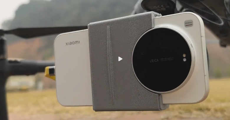 Не только фото, но и видео: новый флагман ночной фотосъёмки Xiaomi 17 Ultra запустили на дроне прямо в центр салюта - 1 Не только фото, но и видео: новый флагман ночной фотосъёмки Xiaomi 17 Ultra запустили на дроне прямо в центр салюта