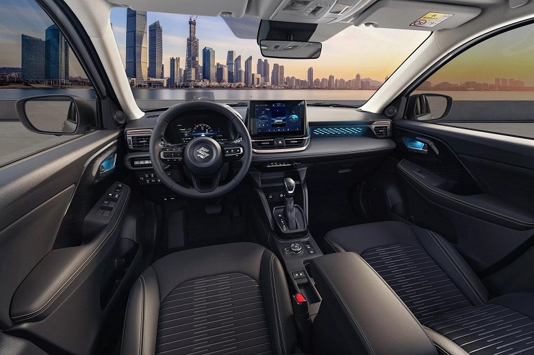 Раньше этот Suzuki был клоном Toyota RAV4, а сейчас Suzuki Across превратился в клон другого Suzuki на платформе Vitara