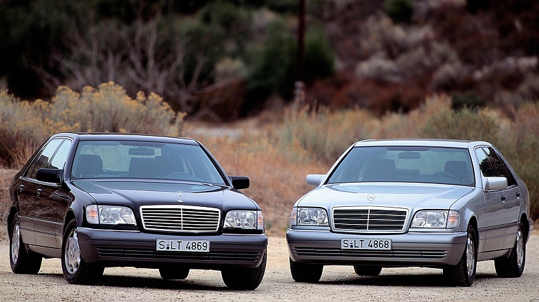 Легендарный &laquo;шестисотый Мерседес&raquo; W140 в состоянии капсулы времени продают в России: мотор V12 и пробег всего 13 тыс. км &mdash; за 18,5 млн рублей