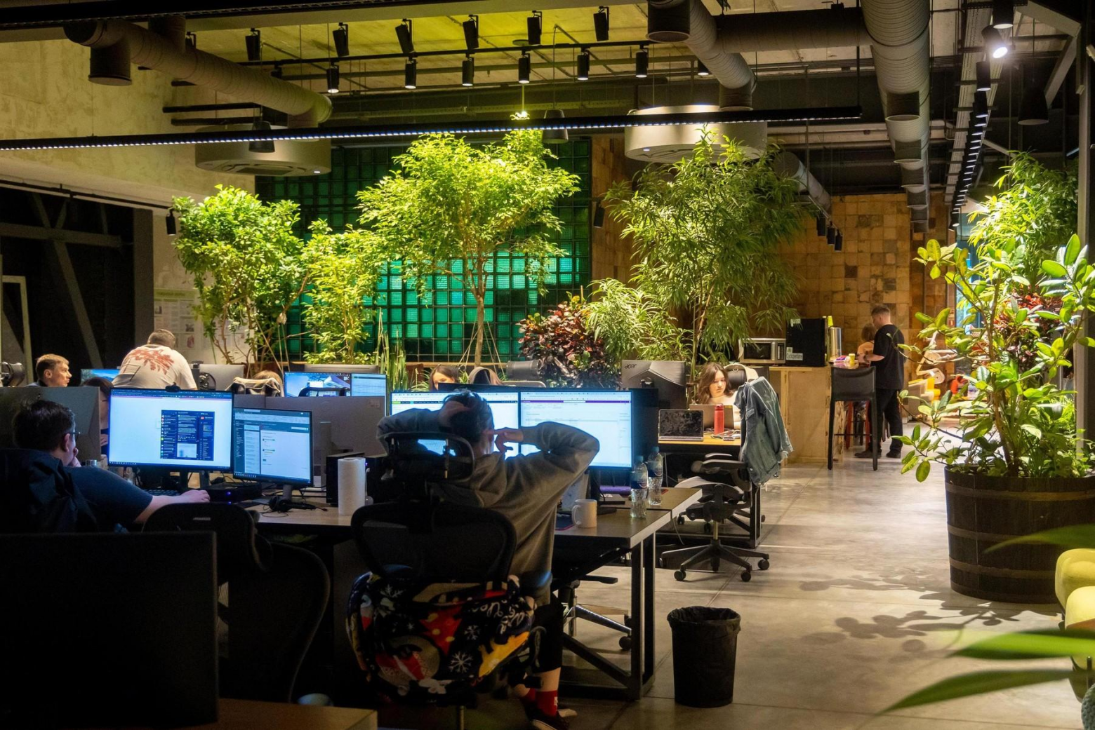 Мемы 2025 года: гиблификация, бобры и споры поколений - 38