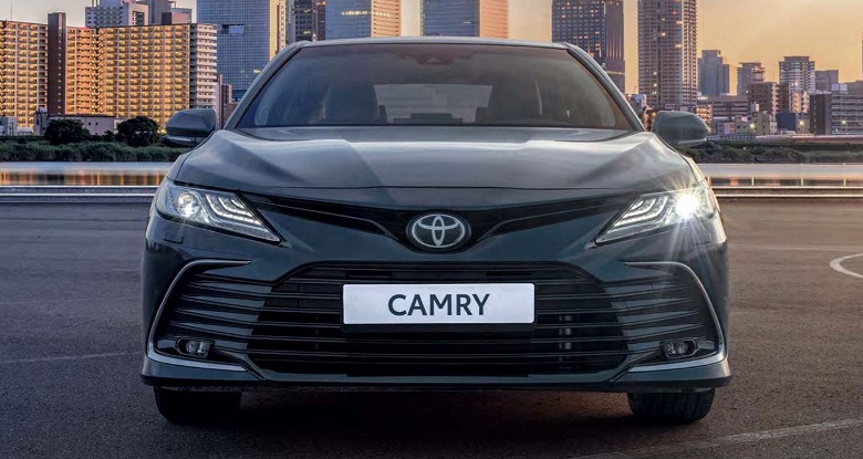 Toyota Camry под защитой в России: Toyota зарегистрировала культовую марку в базе Роспатента