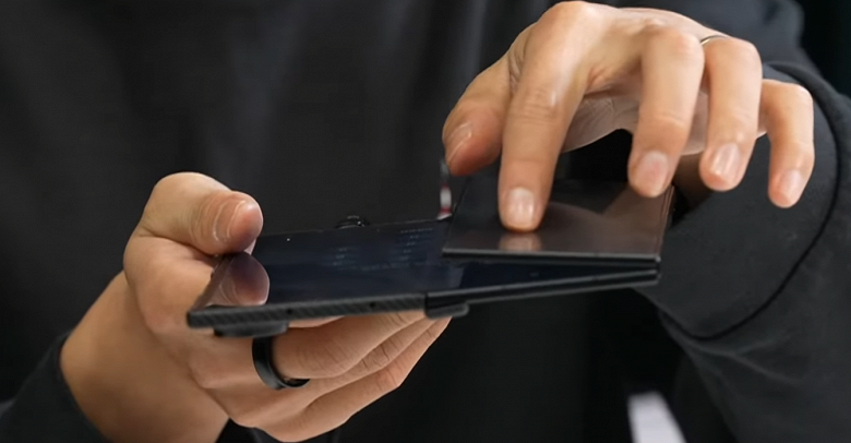 Samsung Galaxy Z TriFold выдержал 144 000 циклов складывания: это меньше заявленного - 1 Samsung Galaxy Z TriFold выдержал 144 000 циклов складывания: это меньше заявленного