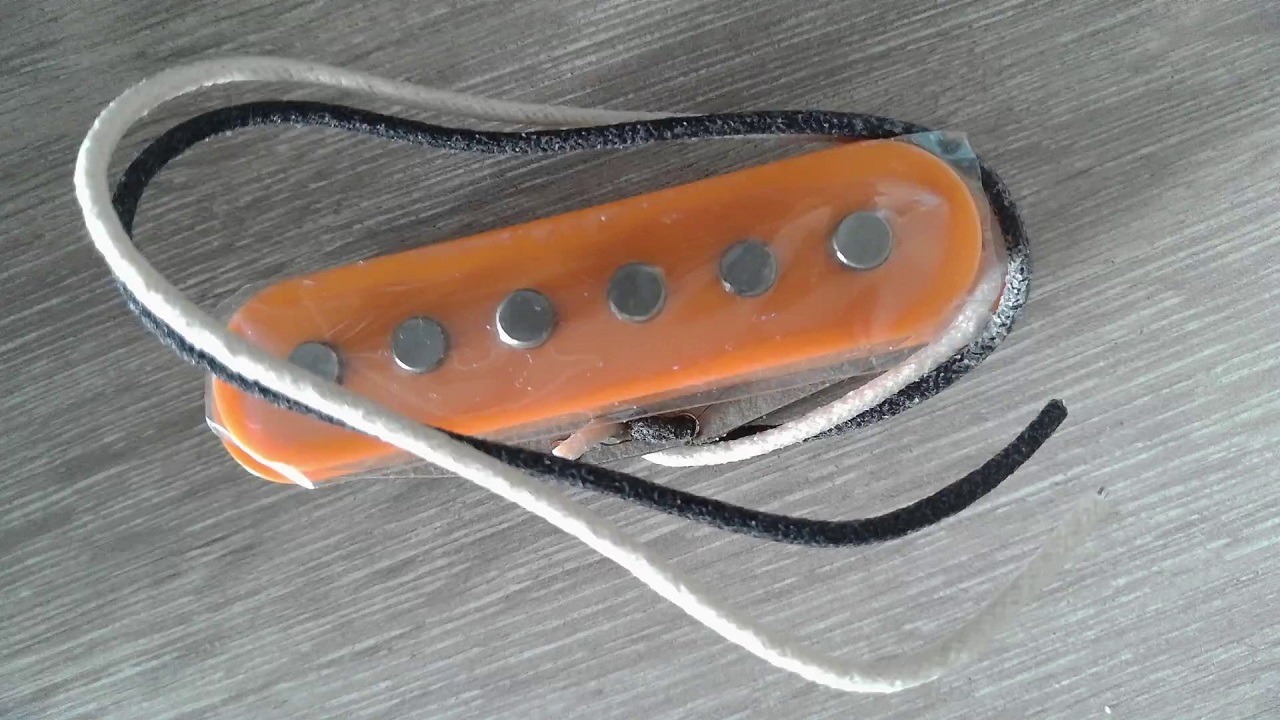 Электрогитара с семью «вкусными» звучаниями, доступными моментально - 16 Электрогитара с семью «вкусными» звучаниями, доступными моментально - 16