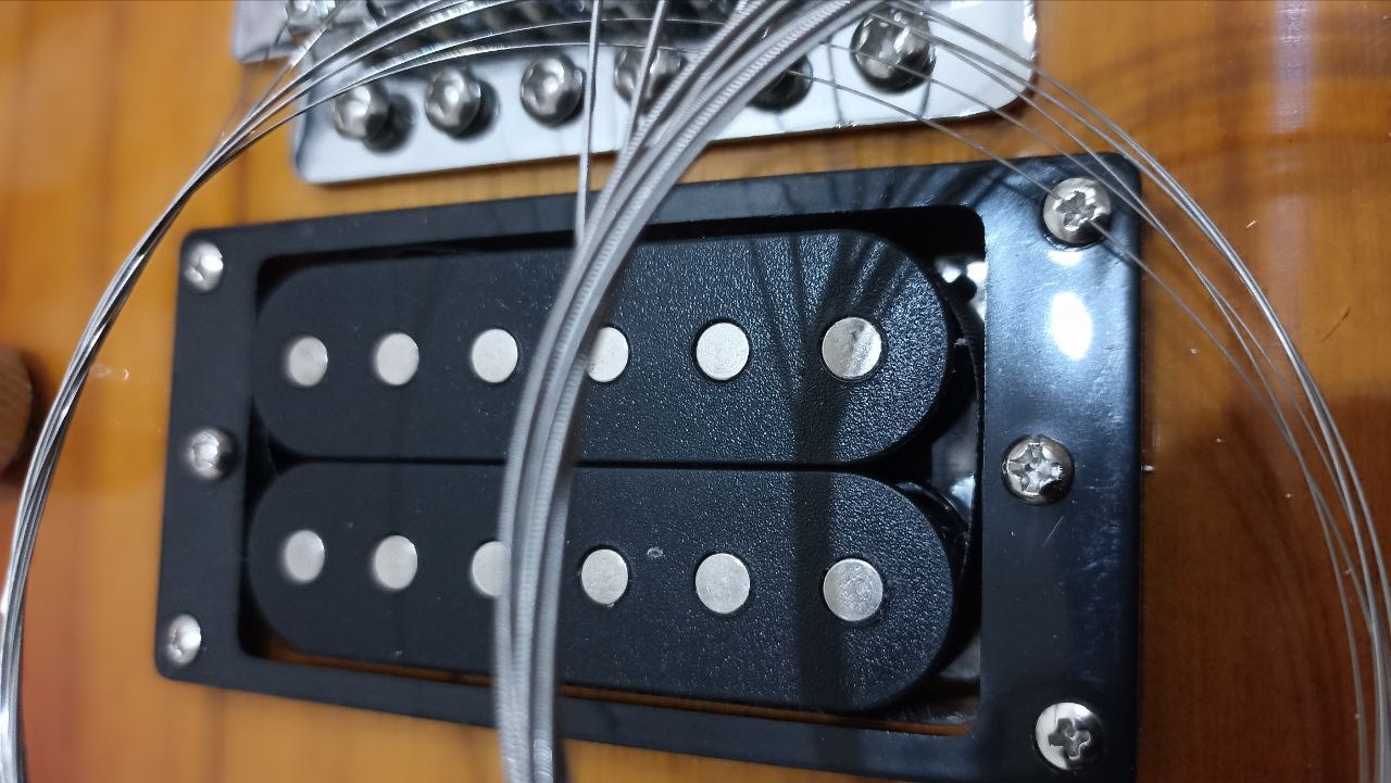 Электрогитара с семью «вкусными» звучаниями, доступными моментально - 9 Электрогитара с семью «вкусными» звучаниями, доступными моментально - 9