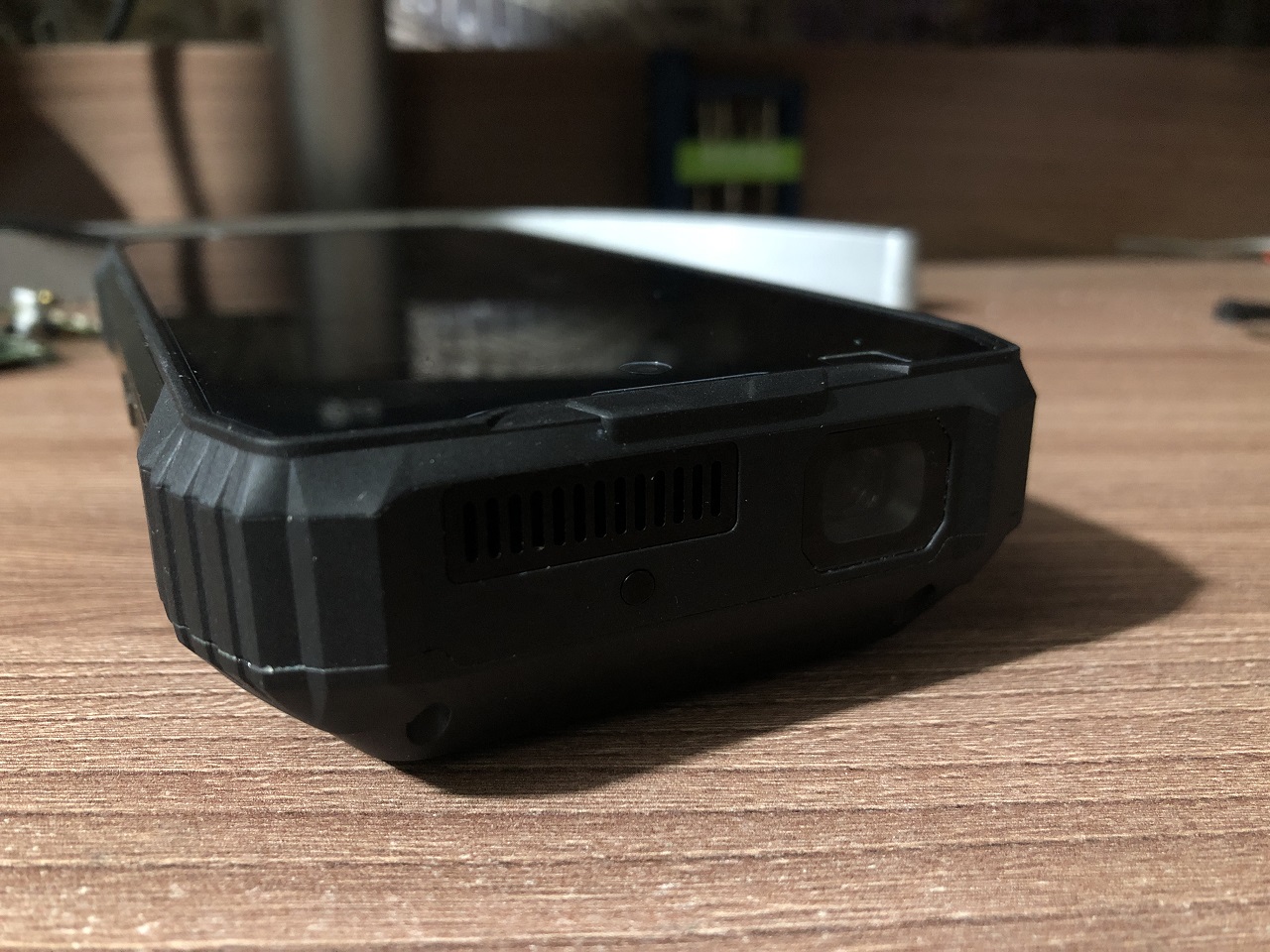 Blackview Xplore 2 Projector — броневик с аккумулятором 20Ач и… проектором - 11 Blackview Xplore 2 Projector — броневик с аккумулятором 20Ач и… проектором - 11