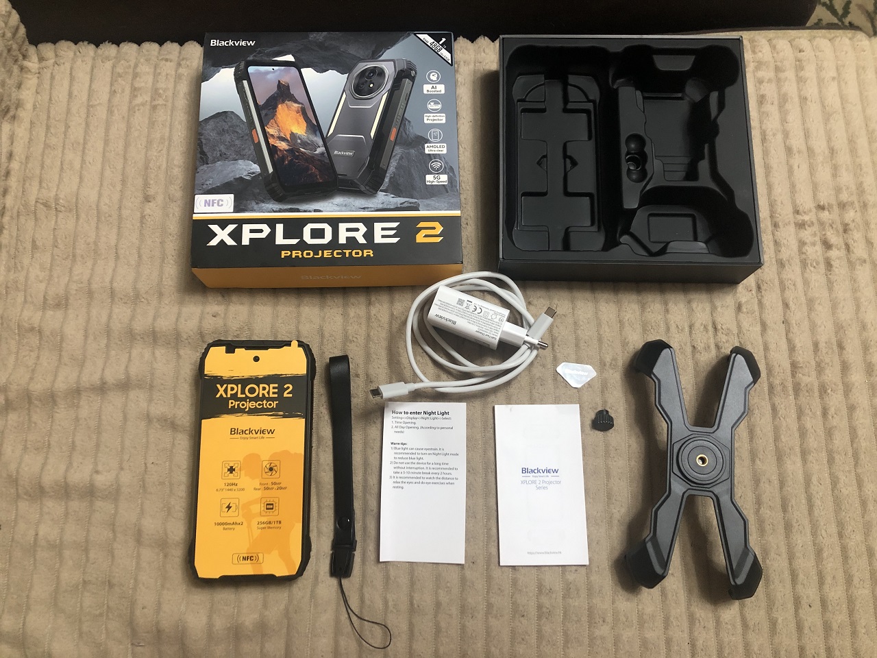 Blackview Xplore 2 Projector — броневик с аккумулятором 20Ач и… проектором - 5 Blackview Xplore 2 Projector — броневик с аккумулятором 20Ач и… проектором - 5