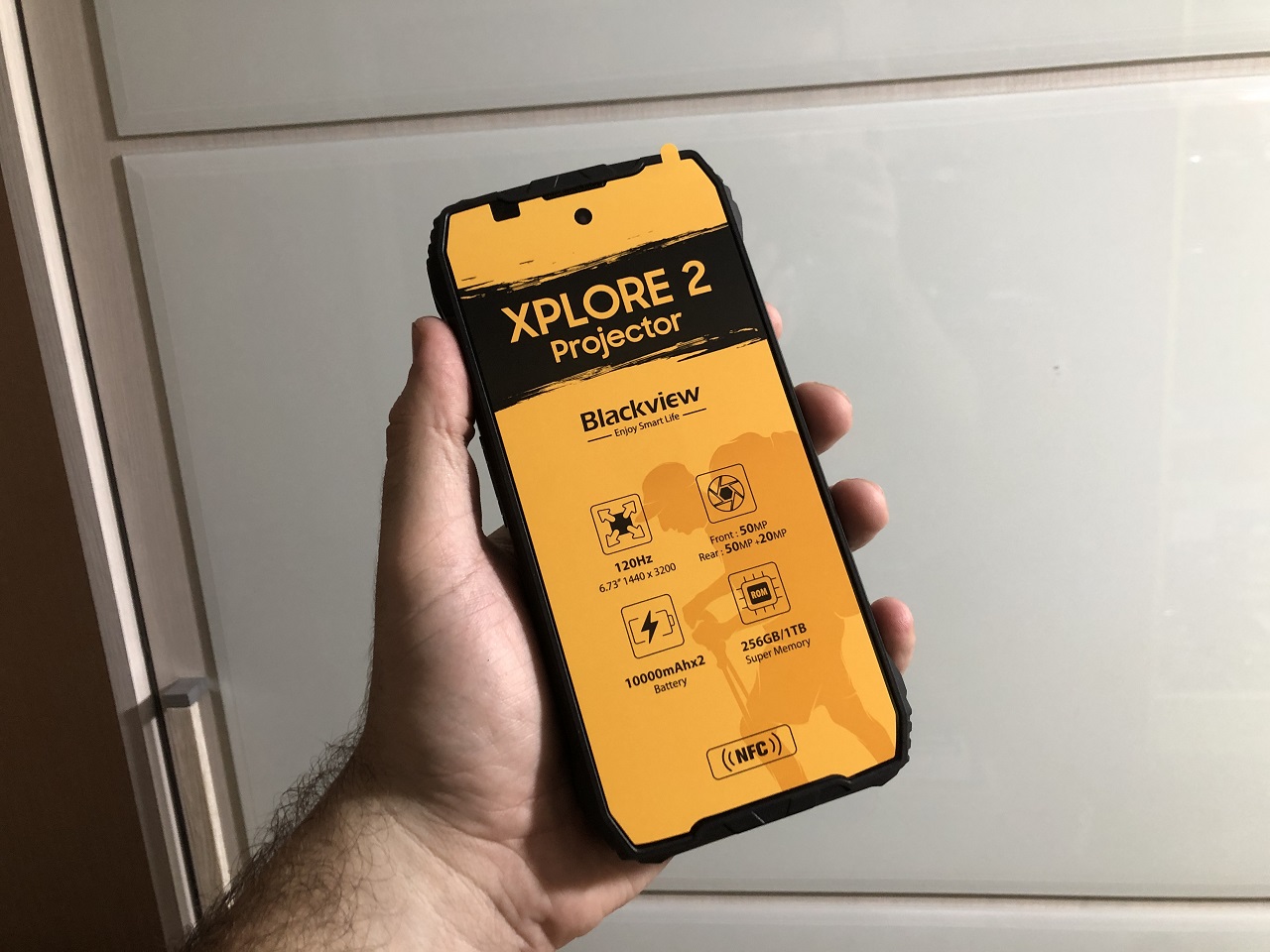 Для большой мужской руки - большой мужской смартфон! Для большой мужской руки - большой мужской смартфон!