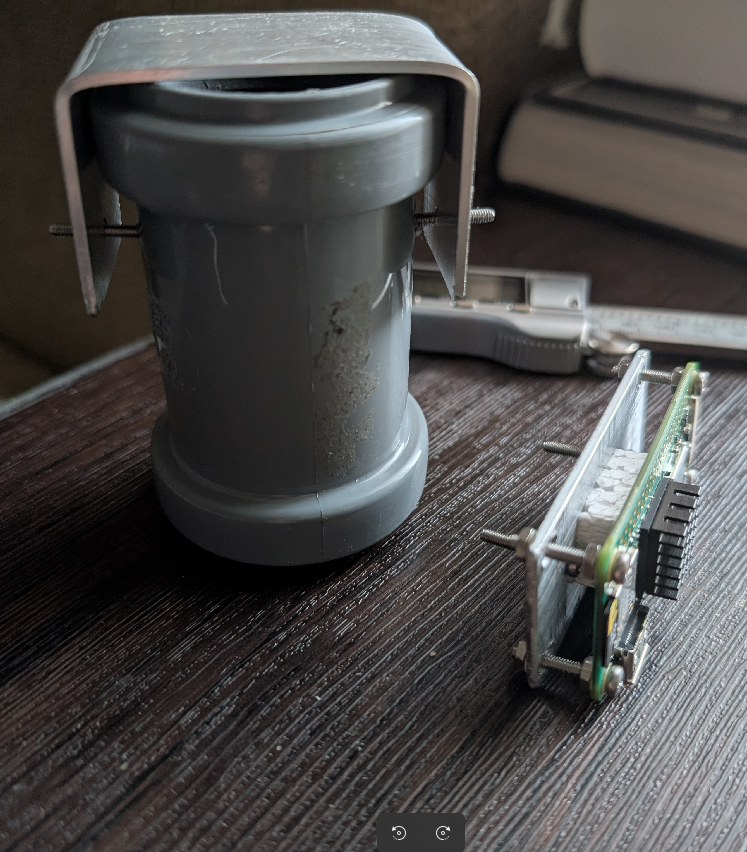 Страх и ненависть в подъезде. Видеоглазок из трубы и палок на raspberry pi - 9