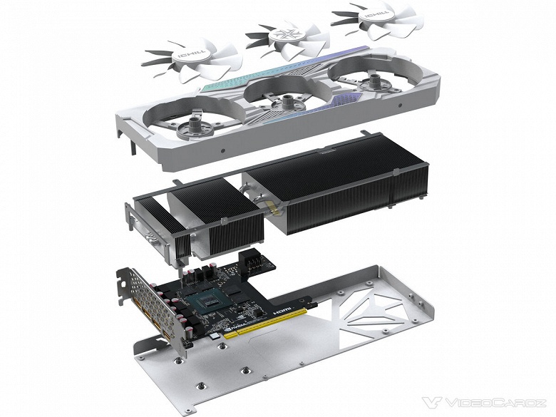 Одна из самых больших GeForce RTX 5060, при этом с короткой и странно обрезанной печатной платой. Представлена Inno3D RTX 5060 iChill