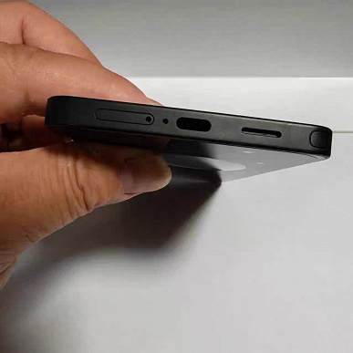 Инсайдер показал, как в реальности будут выглядеть Galaxy S26 и Galaxy S26 Ultra: опубликованы живые фото и видео макетов будущих флагманов Samsung - 4 Инсайдер показал, как в реальности будут выглядеть Galaxy S26 и Galaxy S26 Ultra: опубликованы живые фото и видео макетов будущих флагманов Samsung