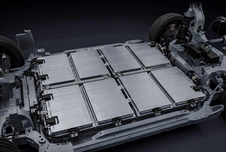 Ученые разгадали тайну старения монокристаллических батарей для электромобилей