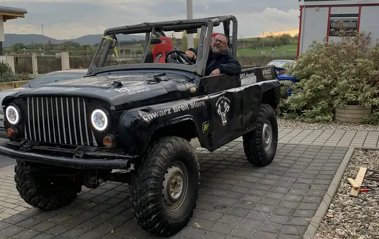 УАЗ на «автомате» и мотором от «Гелендвагена»: в Германии всего за 7000 евро продают уникальный советский УАЗ-469 - 1 УАЗ на «автомате» и мотором от «Гелендвагена»: в Германии всего за 7000 евро продают уникальный советский УАЗ-469