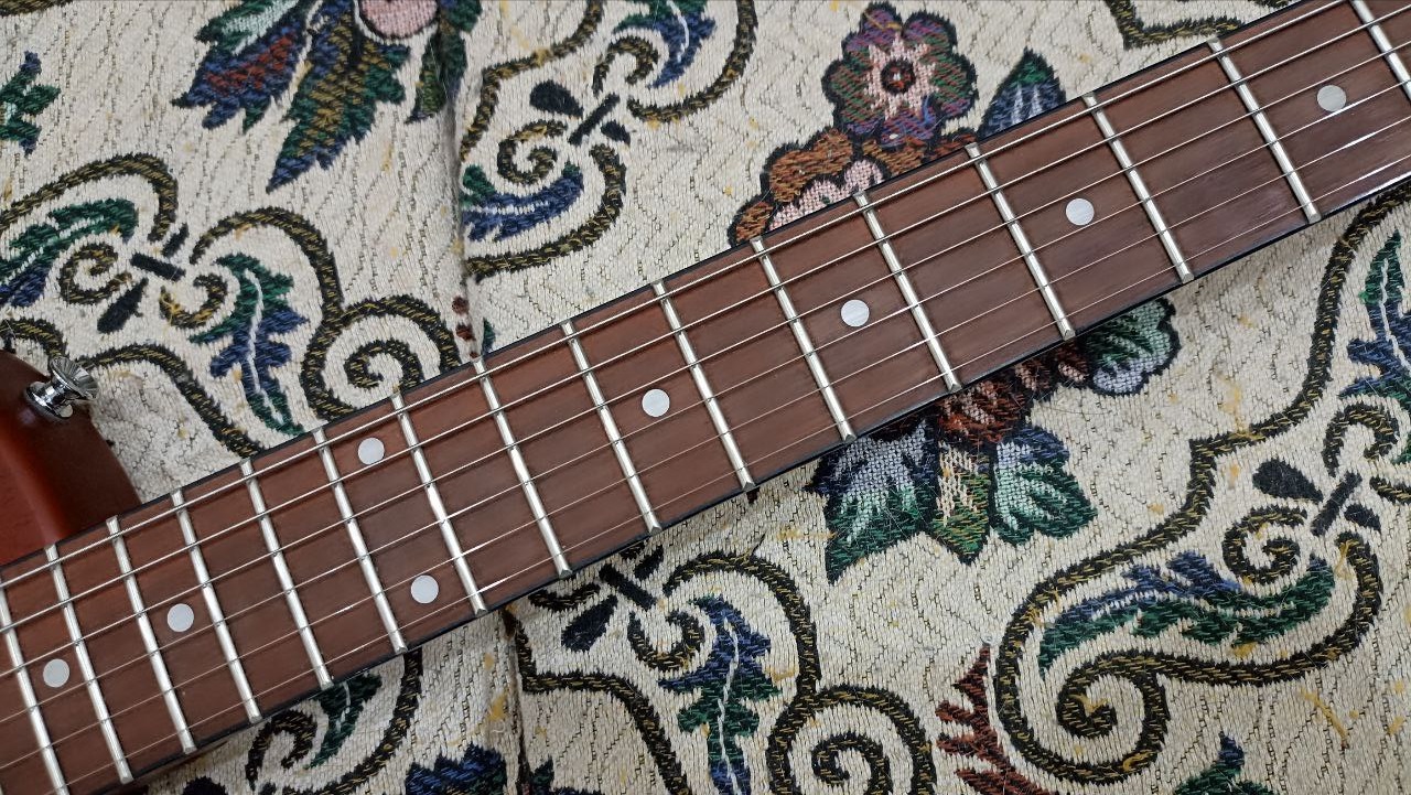 Шашечки или ехать: насколько плох Epiphone Les Paul Special, и как сделать его лучше? - 17 Шашечки или ехать: насколько плох Epiphone Les Paul Special, и как сделать его лучше? - 17