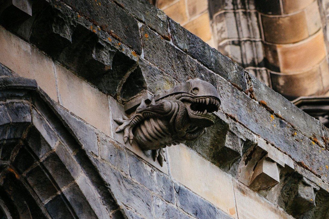 Ксеноморф в аббатстве Пэйсли: самый странный «артефакт» Шотландии - 1 Ксеноморф в аббатстве Пэйсли: самый странный «артефакт» Шотландии - 1