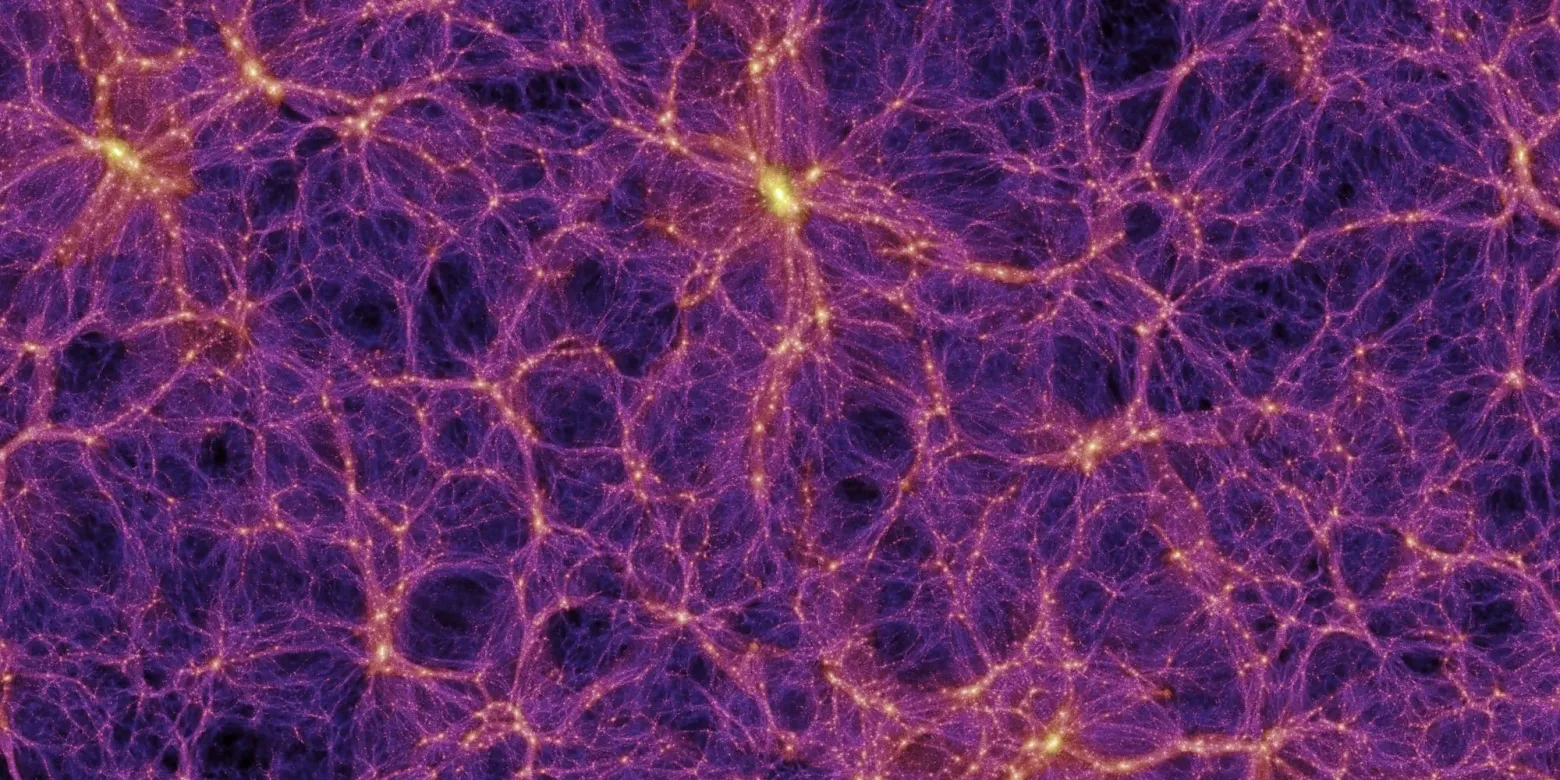 Наша Галактика входит в Местную группу, включающую более 100 других галактик. Местная группа — одно из более чем 100 скоплений, входящих в Местное сверхскопление. Последнее входит в Ланиакею — супер-пупер сверхскопление из 100 тысяч галактик с центром, называемым Великим аттрактором, куда тянет и нашу Галактику. В-общем, космос надгалактического уровня — тоже матрешка, в которой сверхскопления галактик выстраиваются в нитевидную структуру  