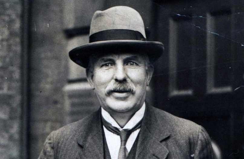 «Отец» атомной физики Эрнст Резерфорд на вручении ему Нобелевской премии сказал: «Все науки делятся на физику и коллекционирование марок». Премию, он, что примечательно, получил по химии. Ученый, естественно, не собирался оскорблять юристов и филологов, и не бросал безосновательных слов. Разъяснить вложенный автором во фразу смысл — задача этой статьи.  